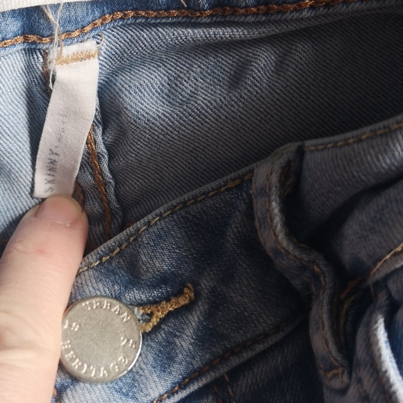 URBAN HERITAGE JEANS - Picture 4 of 13